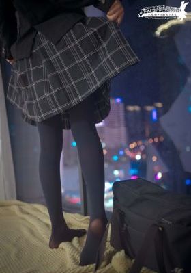 《他在逆光中告白》电视剧免费