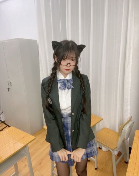 电车魔女在线观看