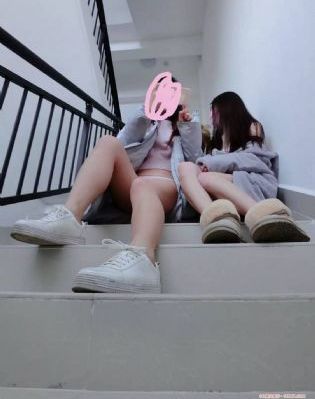 韩国老师丝袜三级bd高清